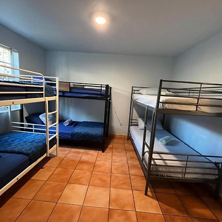 Beds & Sheets Little Havana マイアミ エクステリア 写真