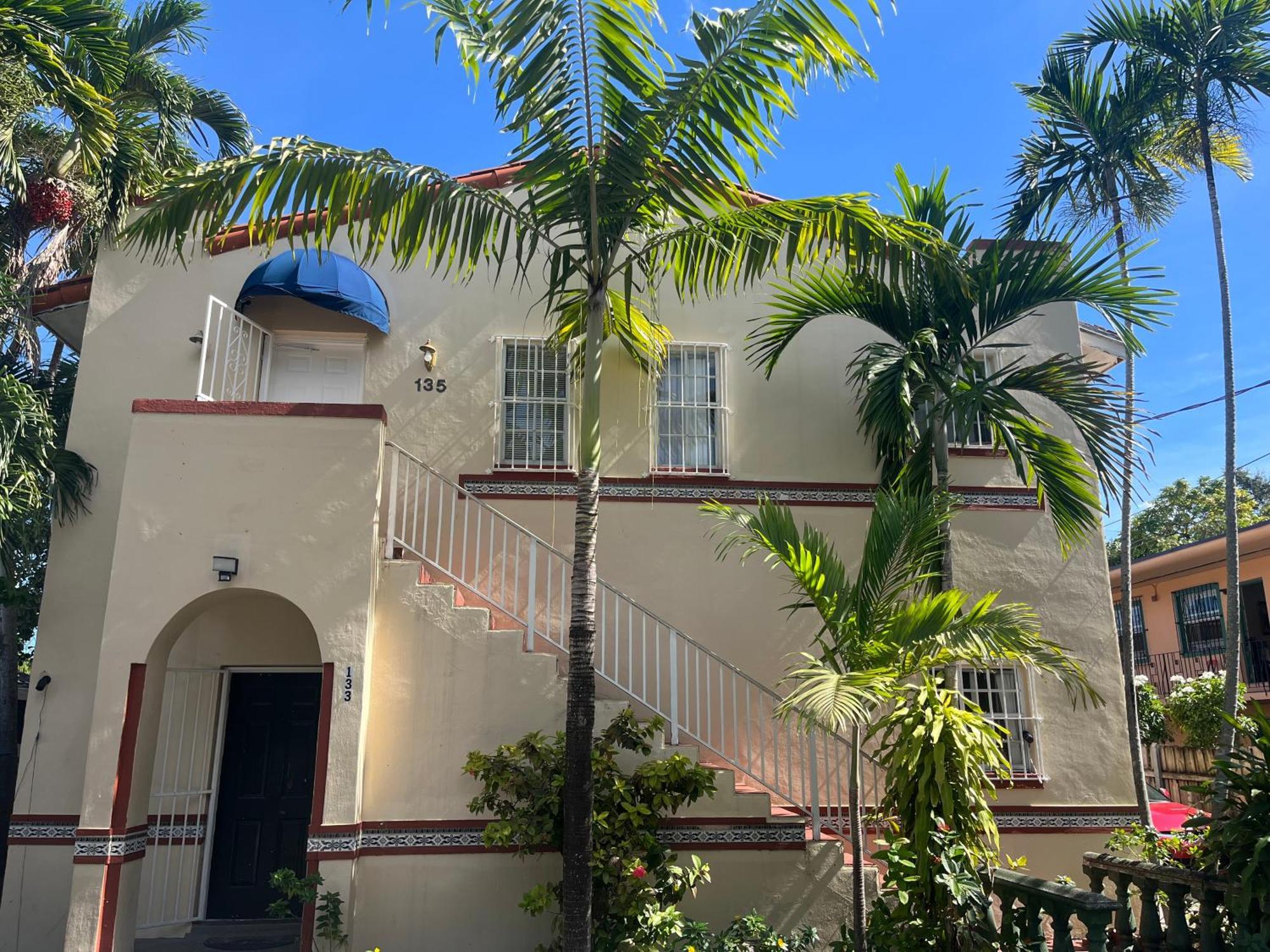 Beds & Sheets Little Havana マイアミ エクステリア 写真